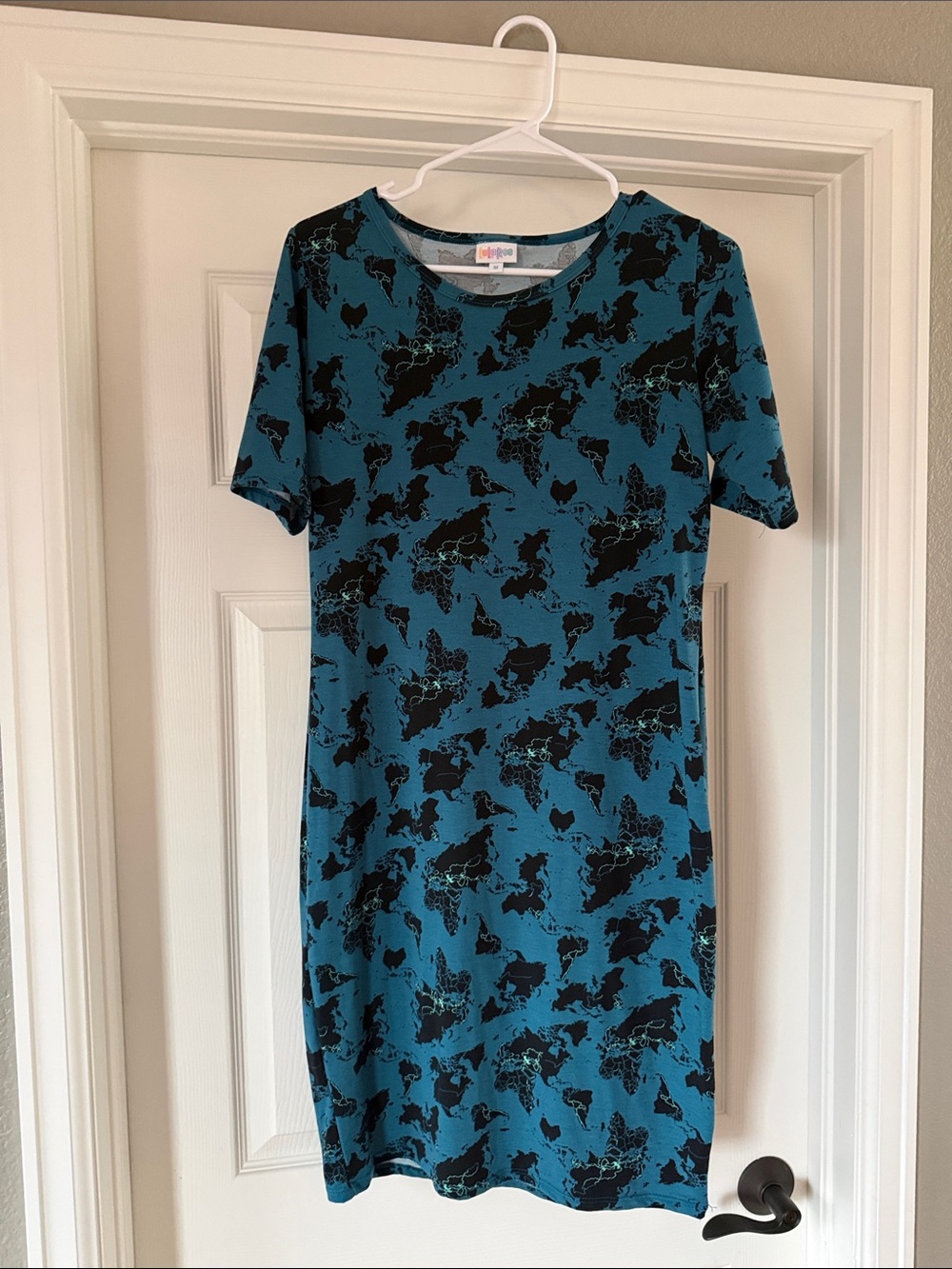 LuLaRoe Teal and Black Short Sleeve Shift Dress